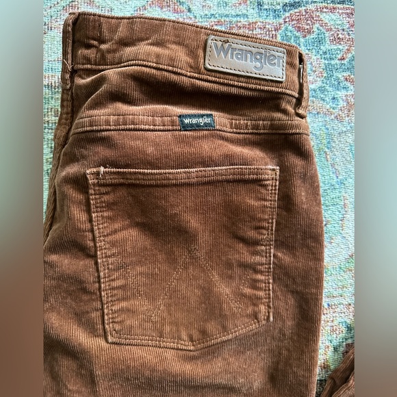 Wrangler High Rise Bold Boot Cords - Picture 9 of 9